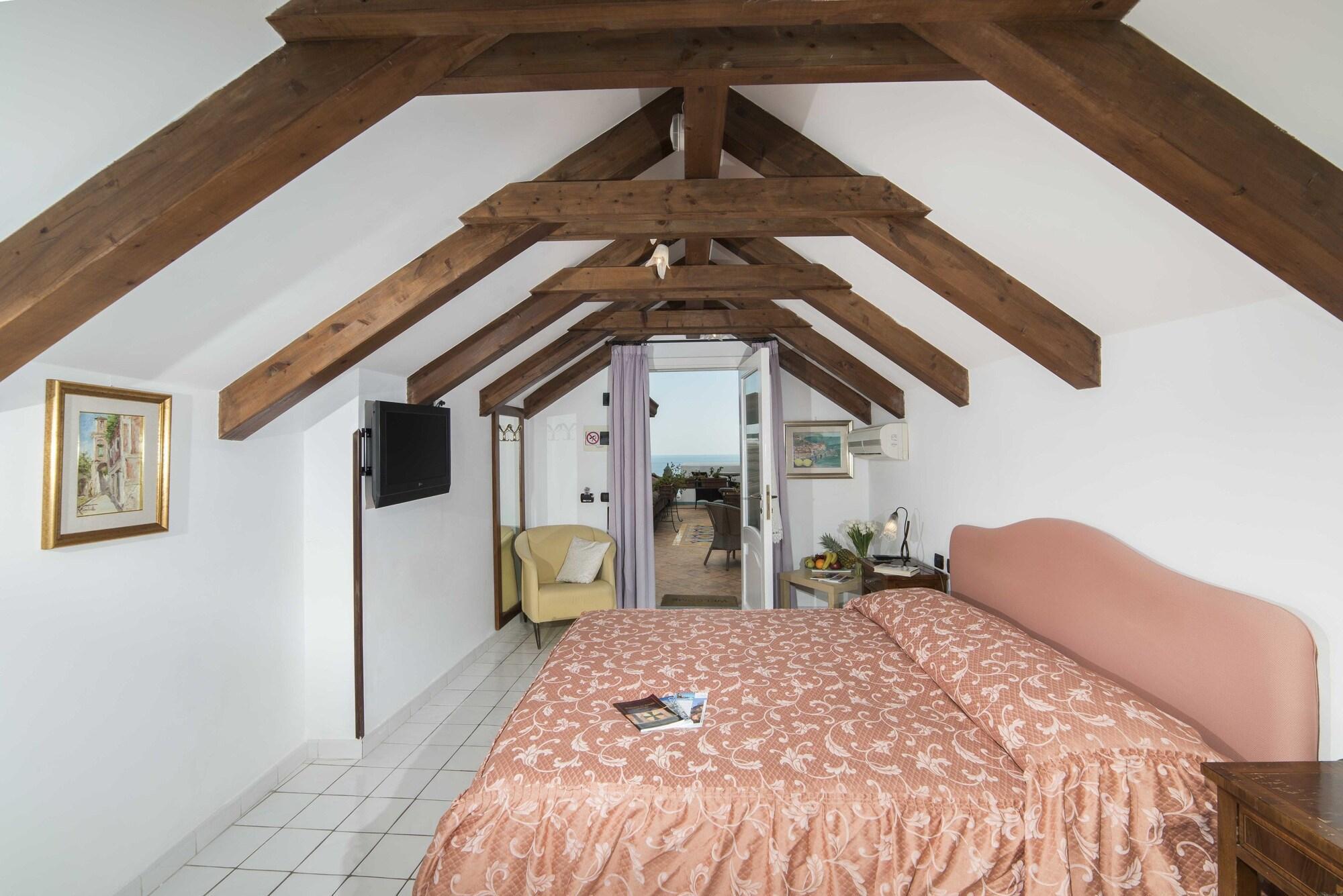 Hotel Villa Annalara Charme And Relax Amalfi Exteriör bild