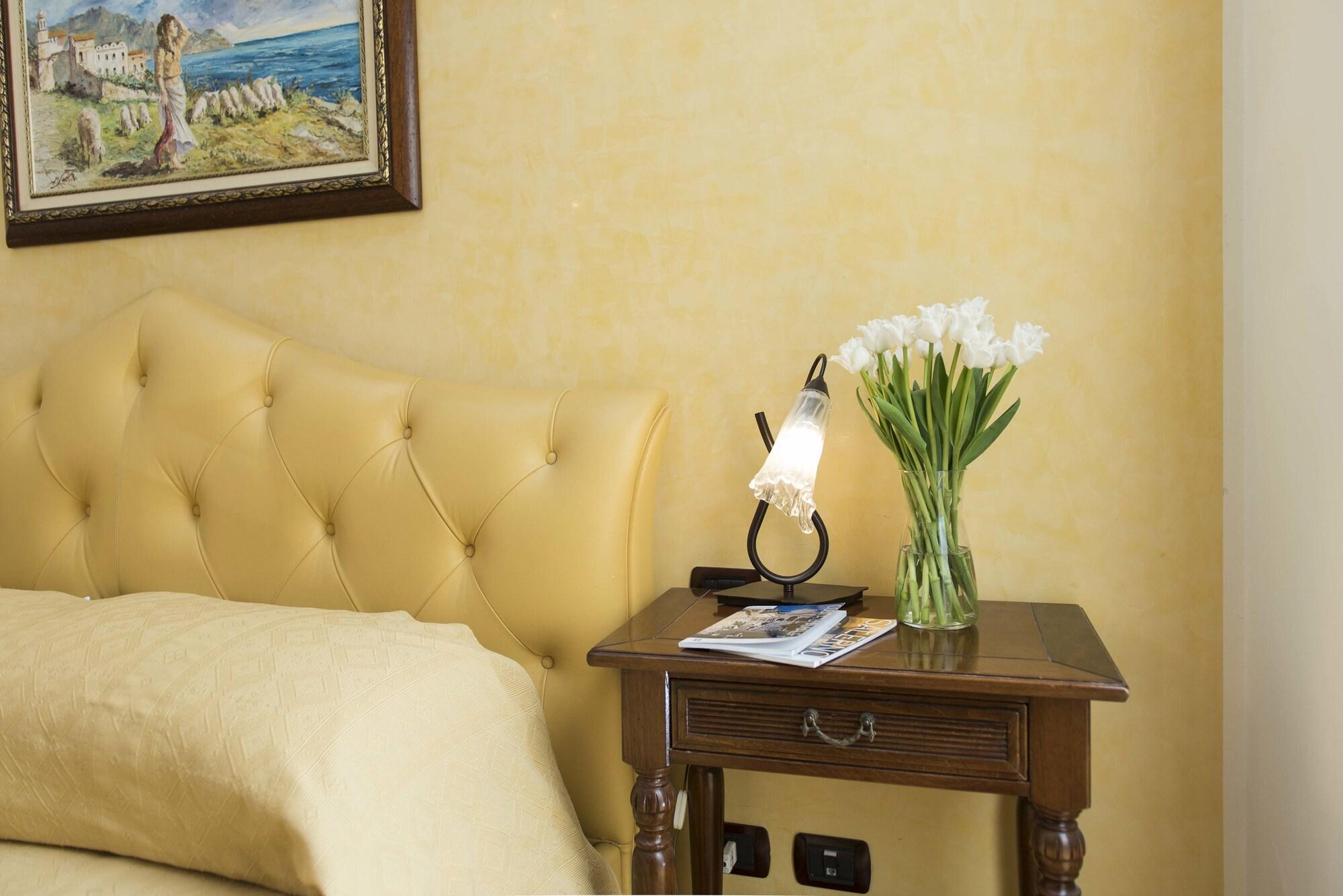 Hotel Villa Annalara Charme And Relax Amalfi Exteriör bild