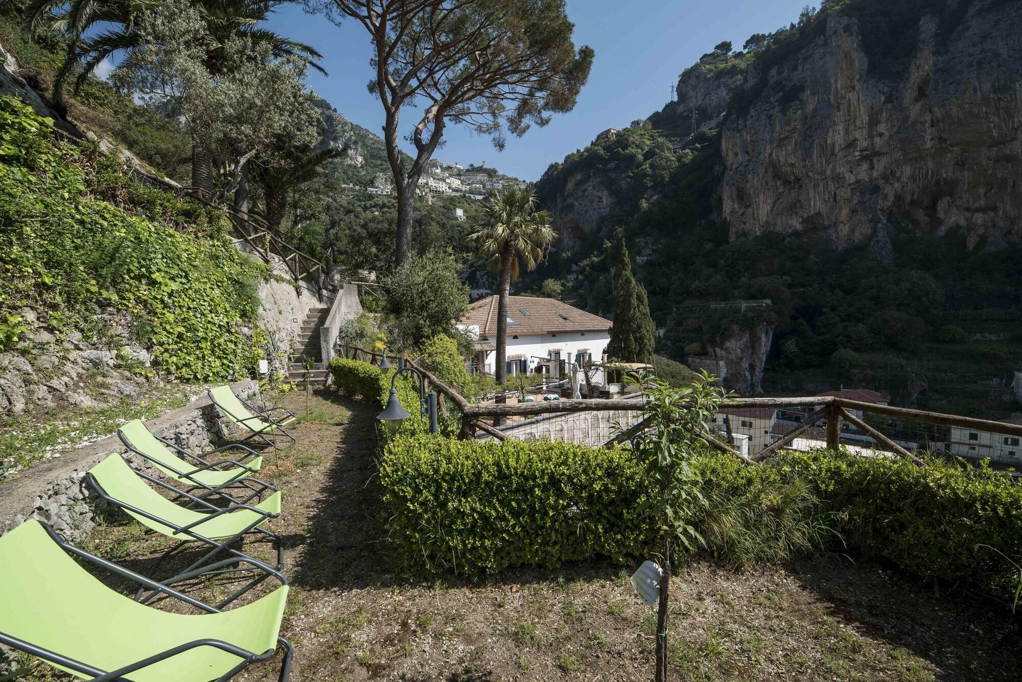 Hotel Villa Annalara Charme And Relax Amalfi Exteriör bild