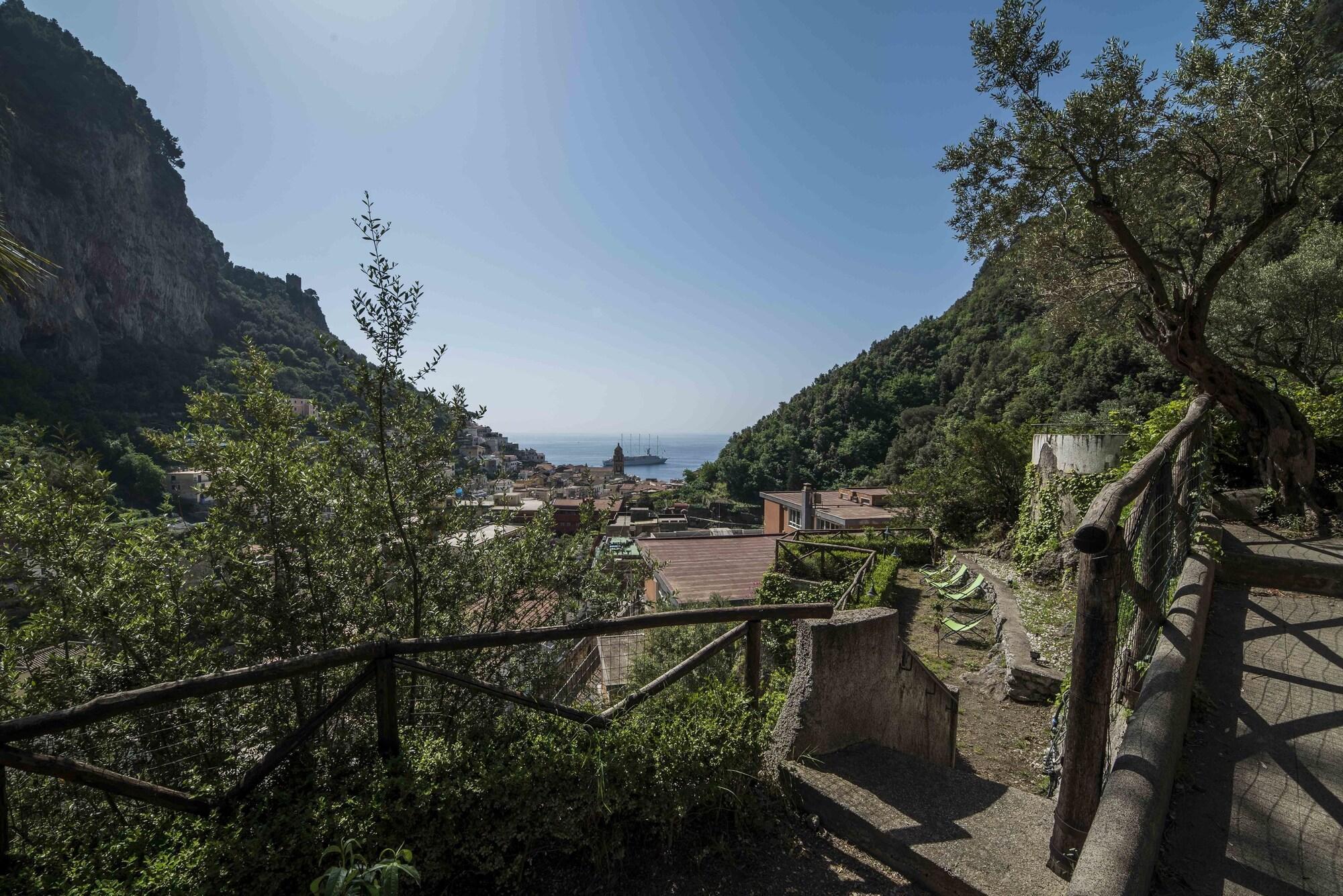 Hotel Villa Annalara Charme And Relax Amalfi Exteriör bild